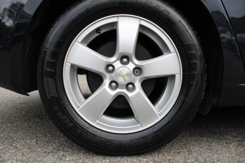 Used 2015 Chevrolet Cruze LT w/ Technology Package image 20