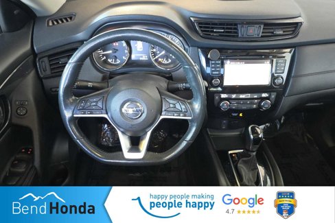 Used 2017 Nissan Rogue SV image 16