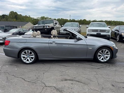 Used 2012 BMW 328i Convertible image 3