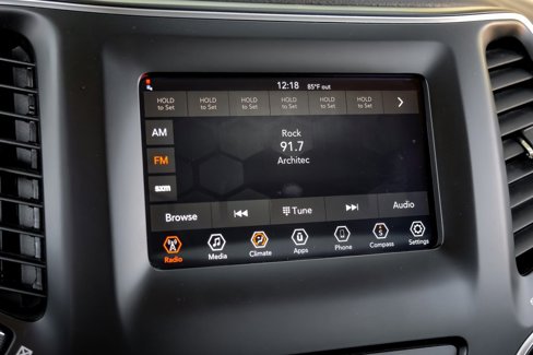 Used 2019 Jeep Cherokee Latitude Plus image 6