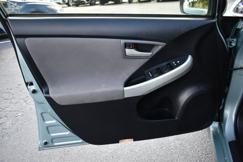 Used 2015 Toyota Prius Three image 33