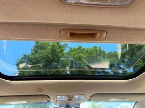 Used 2012 Hyundai Elantra Limited w/ Technology Pkg 5 image 11