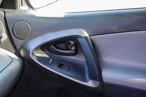 Used 2011 Toyota RAV4 Limited image 20