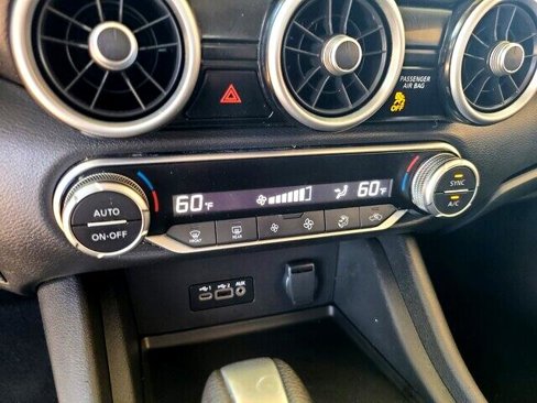 Used 2021 Nissan Sentra SV image 17