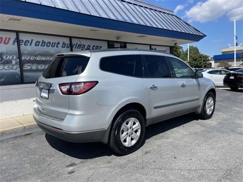Used 2017 Chevrolet Traverse LS image 6