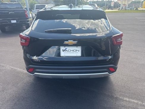 New 2025 Chevrolet Trax LT w/ Driver Confidence Package image 4