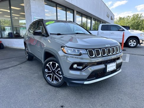 Used 2023 Jeep Compass Limited w/ Sun and Sound Group image 3