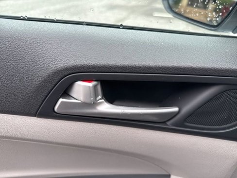 Used 2019 Hyundai Tucson SE image 21