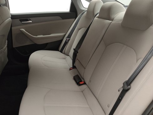 Used 2018 Hyundai Sonata SE image 18