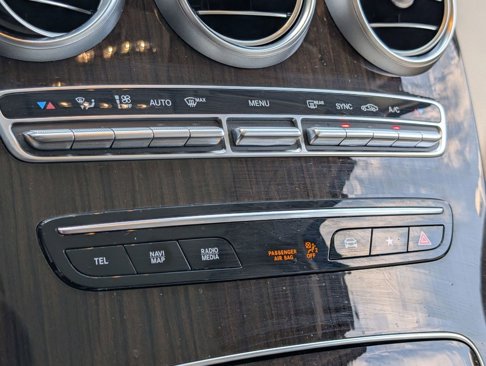 Used 2021 Mercedes-Benz GLC 300 image 21