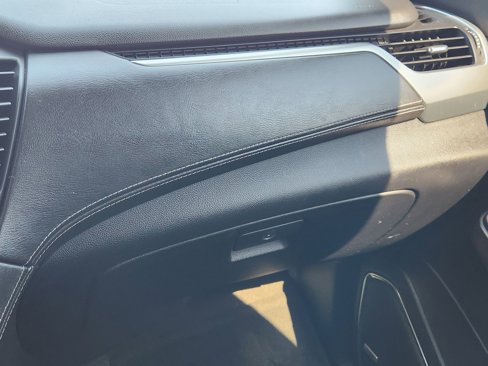 Used 2016 Chevrolet Suburban LT image 22