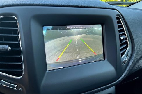Used 2020 Jeep Compass Latitude image 14