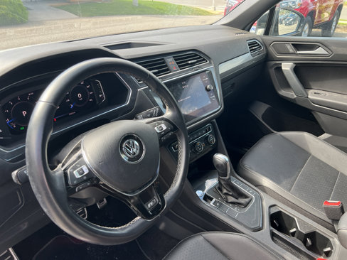 Used 2019 Volkswagen Tiguan SEL R-Line image 10