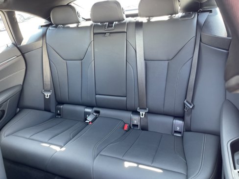 Used 2024 BMW i4 xDrive40i image 21