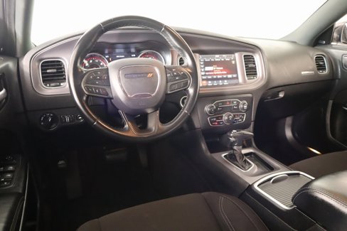 Used 2023 Dodge Charger SXT image 2