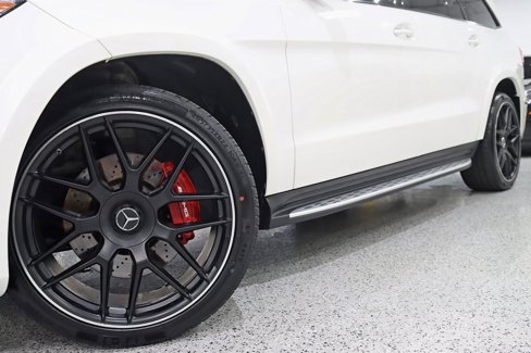 Used 2018 Mercedes-Benz GLS 550 4MATIC image 4