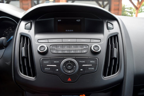 Used 2018 Ford Focus SE image 19