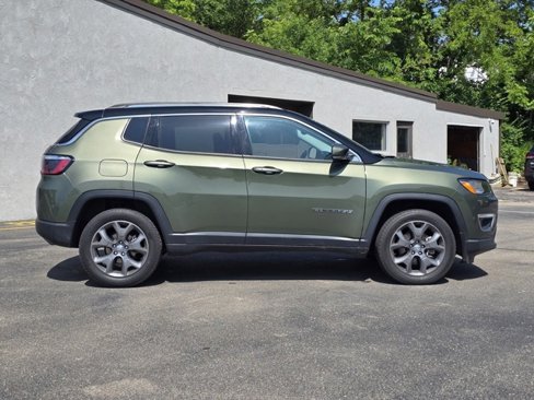 Used 2021 Jeep Compass Limited w/ Sun and Sound Group image 8