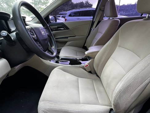 Used 2016 Honda Accord EX image 17