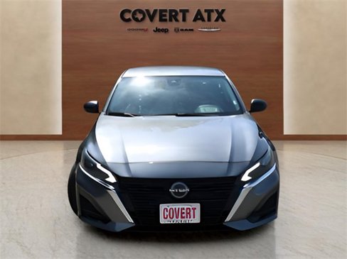 Used 2024 Nissan Altima 2.5 SV image 8