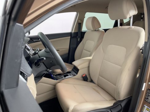 Used 2016 Hyundai Tucson SE w/ Option Group 12 image 4