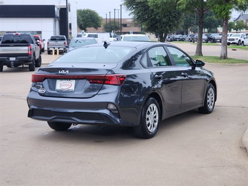 Used 2024 Kia Forte LX image 7