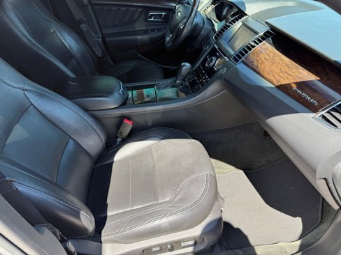 Used 2013 Ford Taurus Limited image 20