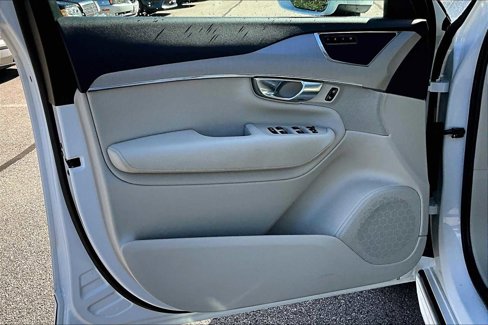 Used 2021 Volvo XC90 T5 Momentum w/ Advanced Package image 20