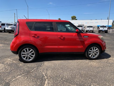 Used 2018 Kia Soul + image 5