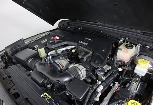 Used 2019 Jeep Wrangler Unlimited Sahara image 12