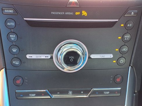 Certified 2019 Ford Edge Titanium w/ Cold Weather Package image 19