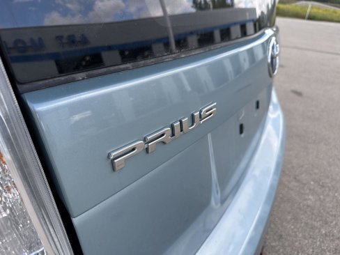 Used 2015 Toyota Prius Three image 5
