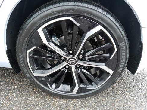 New 2024 Nissan Altima 2.5 SR w/ SR Premium Package image 22