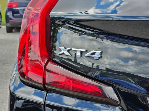 Used 2019 Cadillac XT4 Luxury image 12