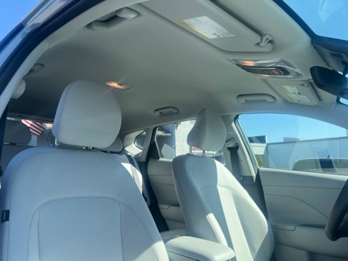 Used 2024 Hyundai Kona SE image 33