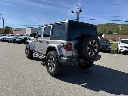 Used 2018 Jeep Wrangler Unlimited Sahara w/ Dual Top Group image 7