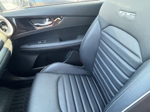 Used 2024 Kia Forte GT-Line w/ GT-Line Premium Package image 15