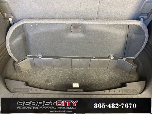 Used 2016 Chevrolet Traverse LT image 32