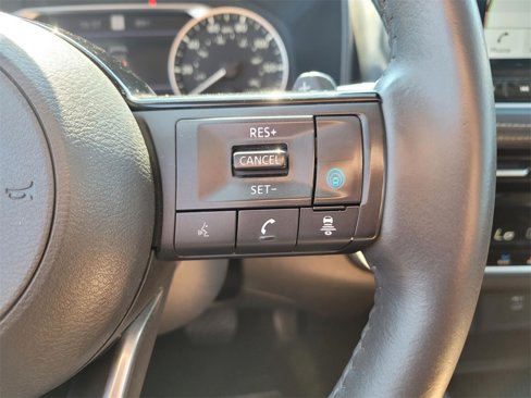 Used 2023 Nissan Rogue SL w/ SL Premium Package image 28