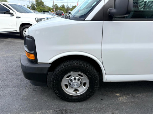 Used 2017 Chevrolet Express 2500 image 12
