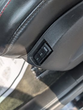 Used 2016 Chevrolet Equinox LTZ w/ Enhanced Convenience Package image 14