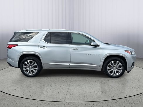 Used 2020 Chevrolet Traverse Premier image 6