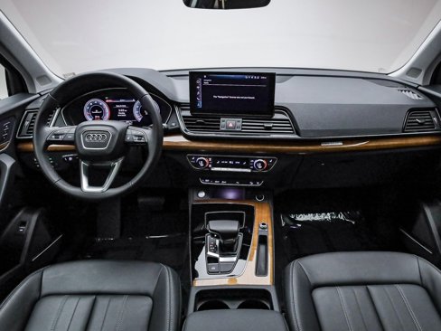 Certified 2024 Audi Q5 2.0T Premium Plus image 13