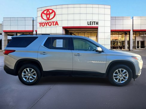 Used 2019 Chevrolet Traverse LT image 4