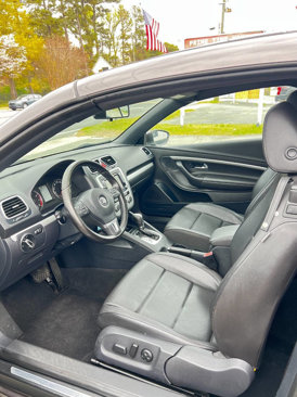 Used 2013 Volkswagen Eos image 11