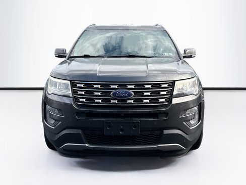 Used 2017 Ford Explorer Limited image 2