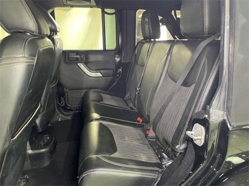Used 2014 Jeep Wrangler Unlimited Sport image 14