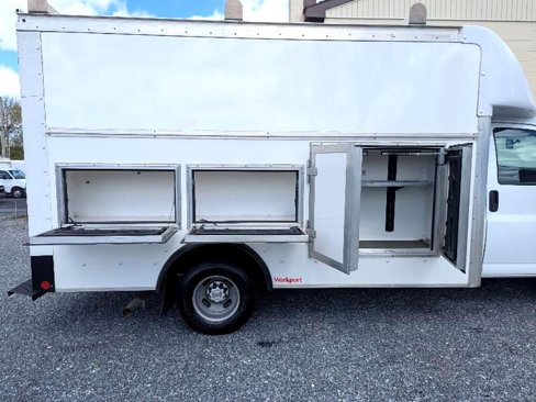 Used 2022 Chevrolet Express 3500 w/ Power Convenience Package image 14