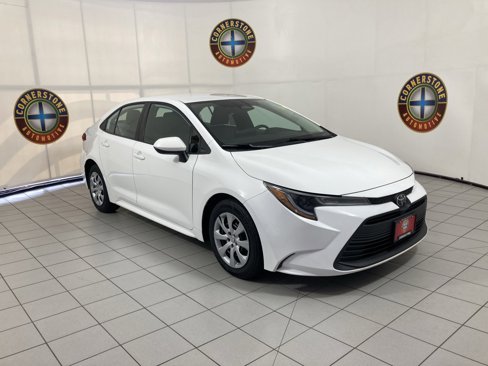 Used 2023 Toyota Corolla LE image 17