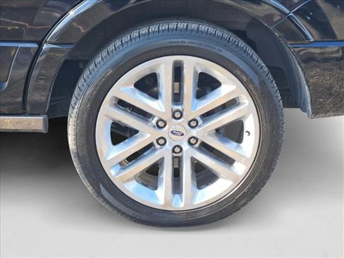 Used 2016 Ford Expedition Platinum image 26
